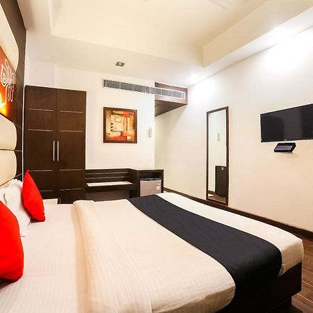 Hotel Livasa Inn Near Blk Hospital Дели Экстерьер фото