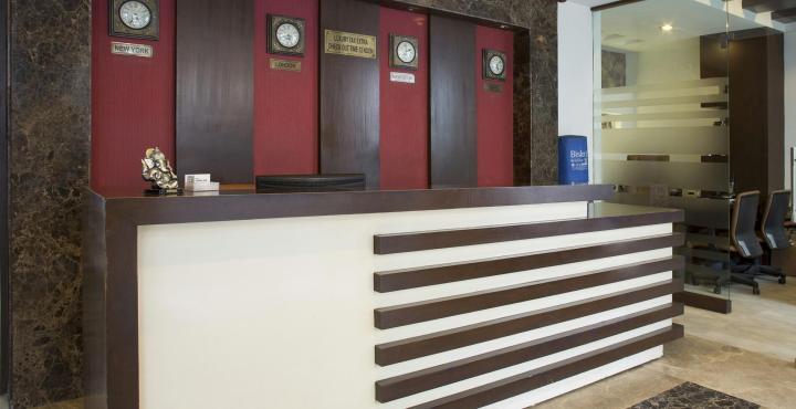 Hotel Livasa Inn Near Blk Hospital Дели Экстерьер фото