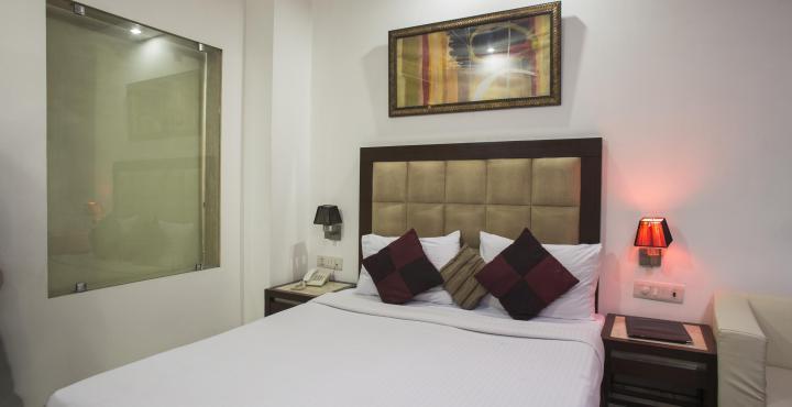 Hotel Livasa Inn Near Blk Hospital Дели Экстерьер фото